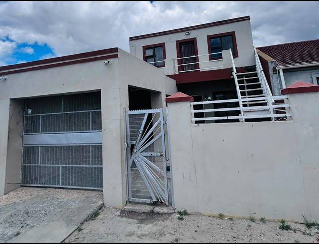 4 BEDROOM FREEHOLD FOR SALE IN GUGULETU